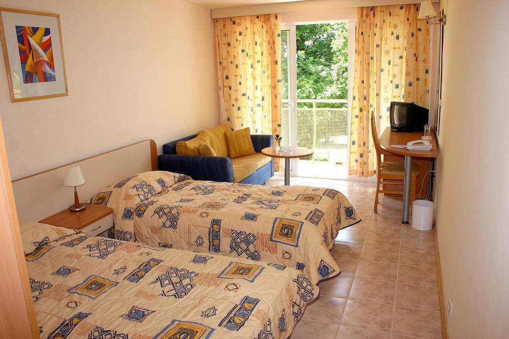 Hotel Orhidea Albena Zimmer foto
